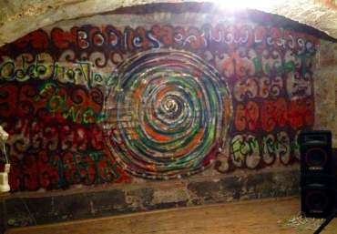 Wandmalerein im Keller im Planet 10
